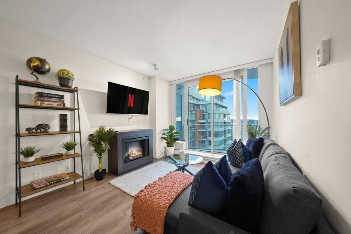 Dazzling Condo By Stadium Downtown With Free Parking 밴쿠버 외부 사진