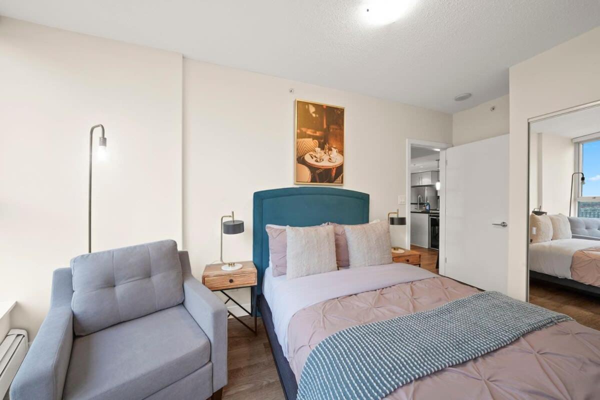 Dazzling Condo By Stadium Downtown With Free Parking 밴쿠버 외부 사진